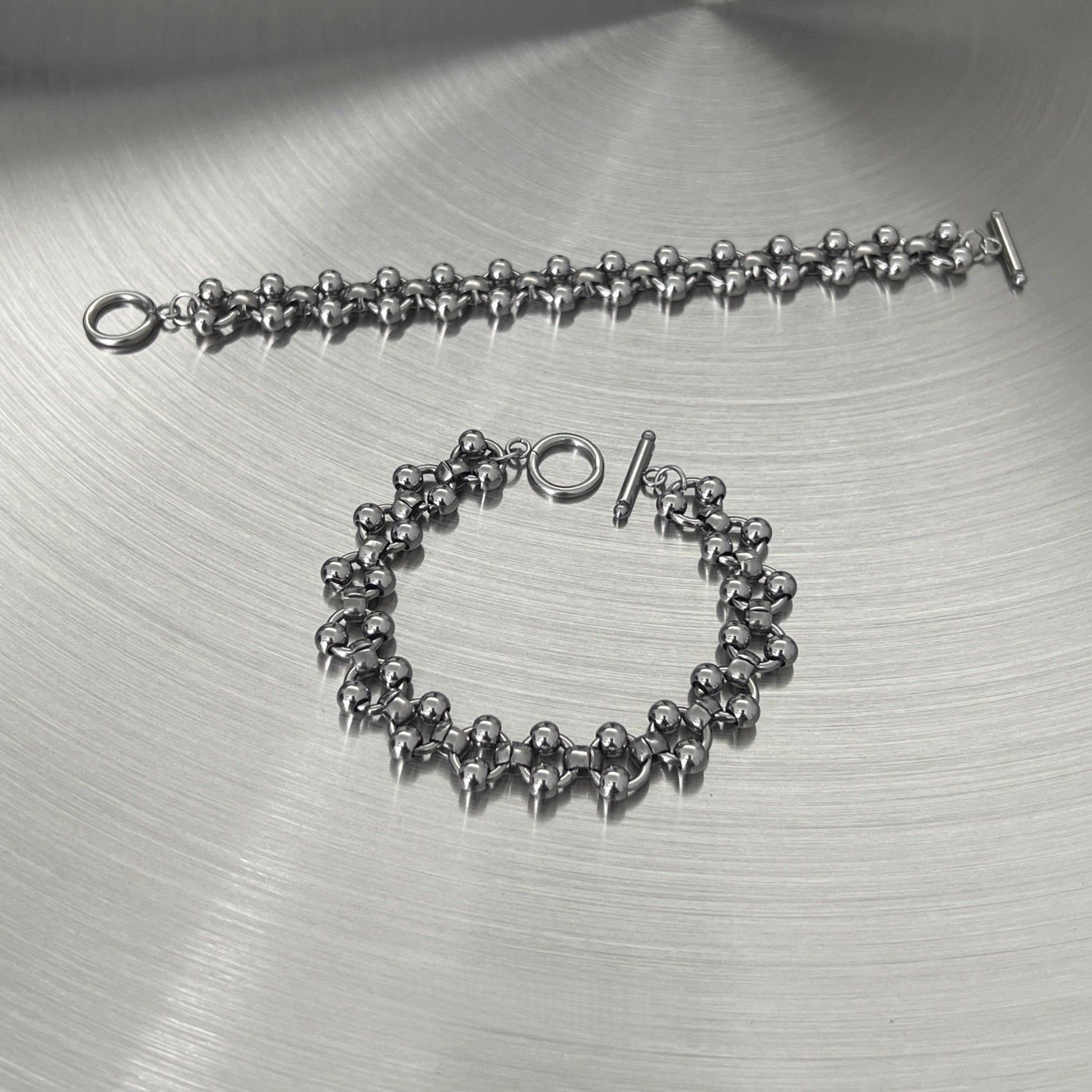 Pulsera de Acero Hueco Estilo  - Streetwear Brand Niche reseña y precio