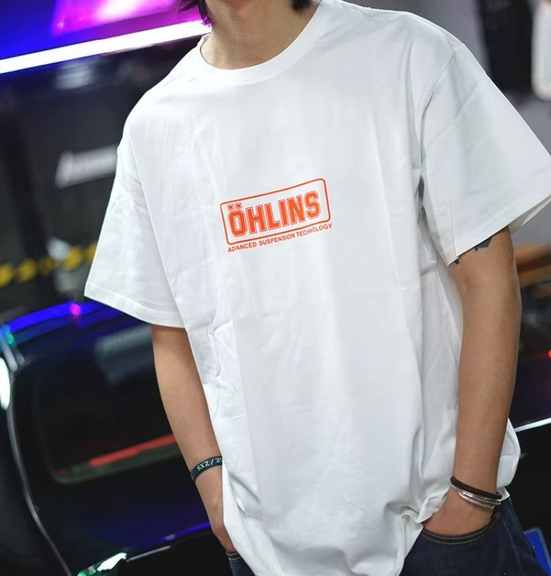 Camiseta con Estampado de Amor - Streetwear Brands 2026 reseña y precio